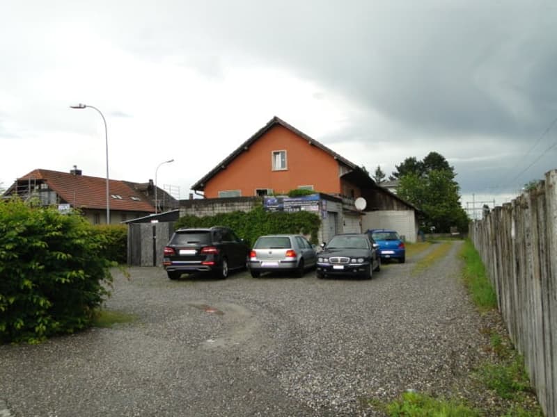 Umbaubedürftiges MFH an sehr zentraler Lage (13)