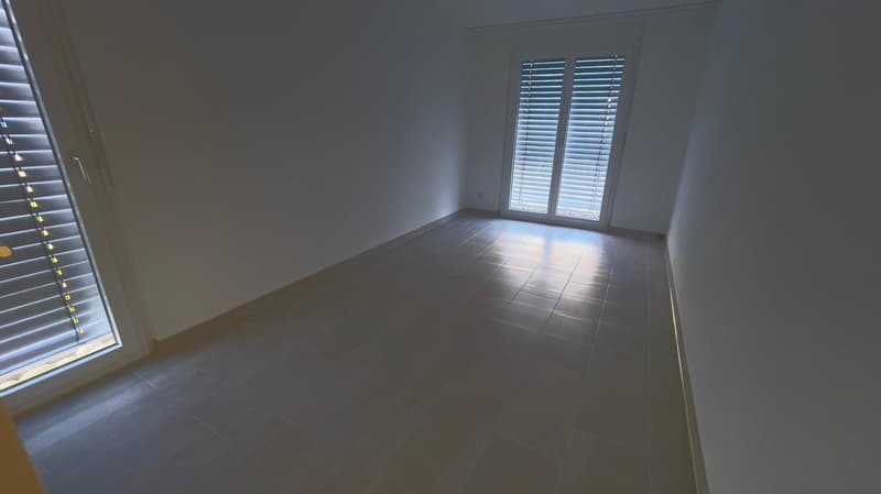 Zu vermieten per 01.05.2025 nach Vereinbarung 4.5 Zi-Wohnung mit Balkon (22)