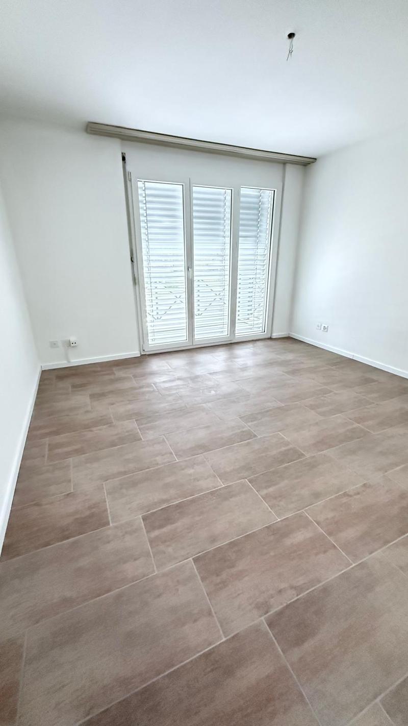 Zu vermieten per 01.05.2025 nach Vereinbarung 4.5 Zi-Wohnung mit Balkon (14)