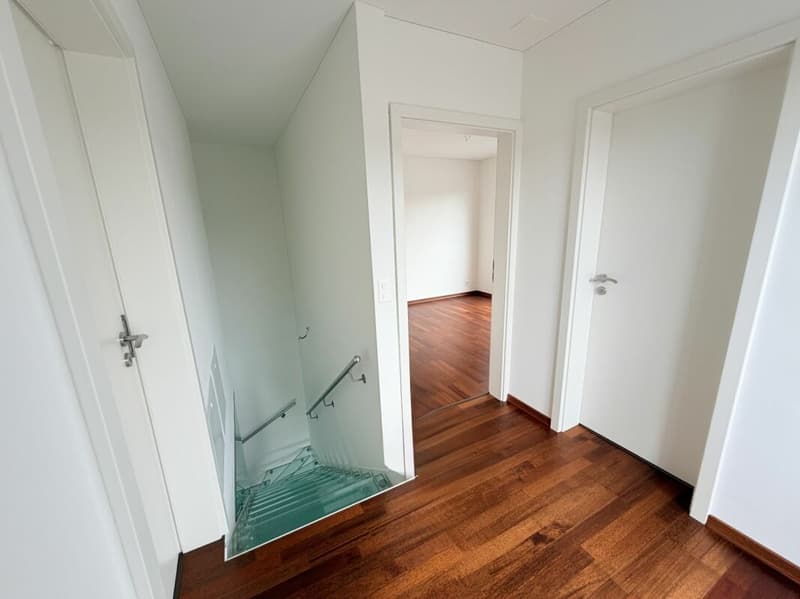 Attraktive, sehr moderne 4.5 Zimmer Maisonette (10)
