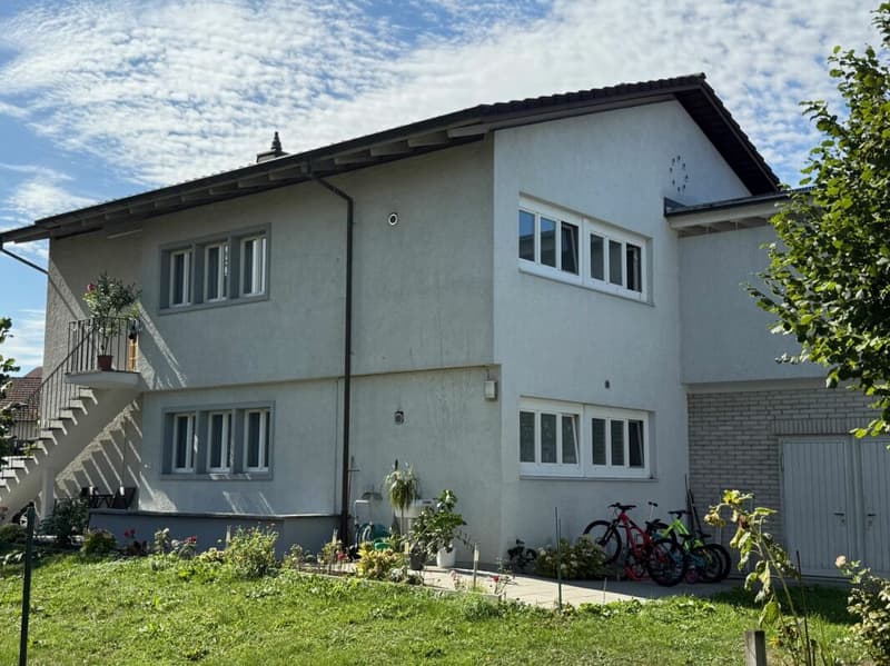 Attraktives Zweifamilienhaus in der Zone W3 (4)