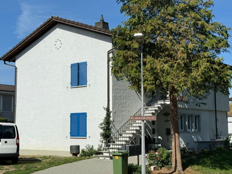 Attraktives Zweifamilienhaus in der Zone W3 (3)