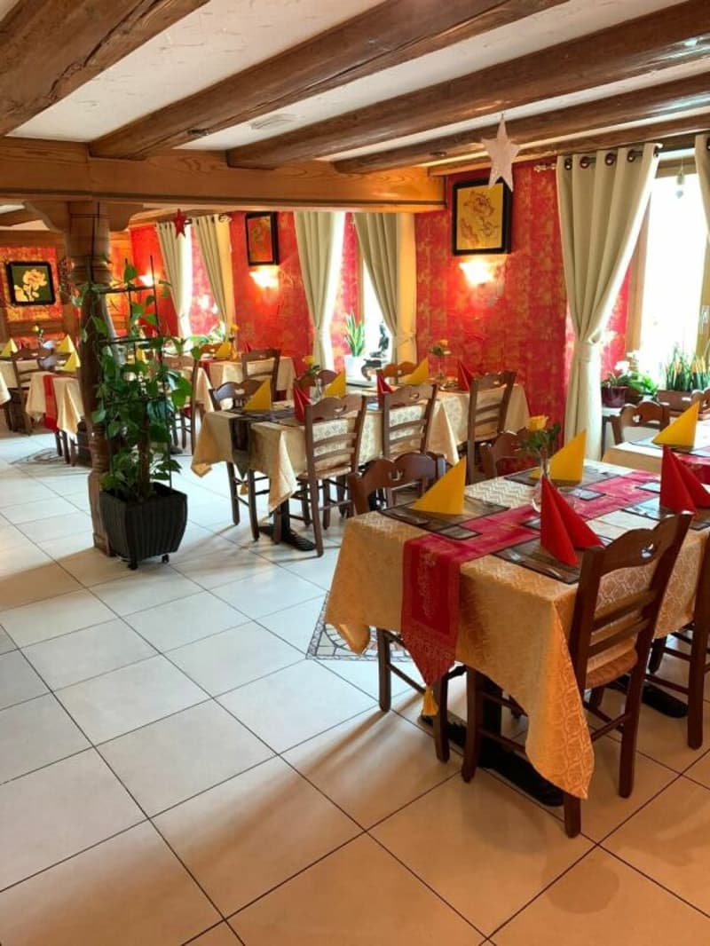 Asia Restaurant (bis 100 Sitzplätze) mit grosser Stammkundschaft (2)