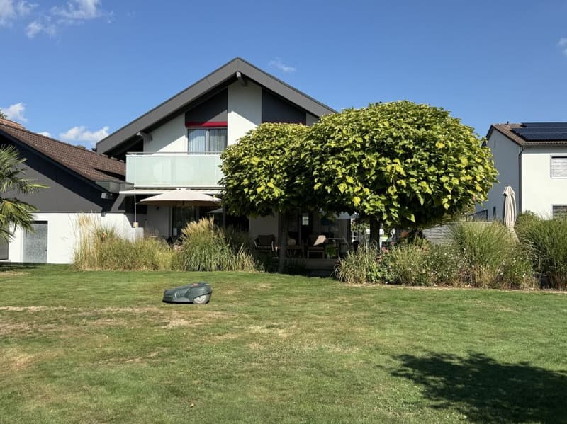 Renoviertes Einfamilienhaus mit einem Wintergarten (12)