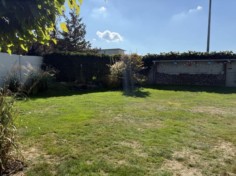 Renoviertes Einfamilienhaus mit einem Wintergarten (24)