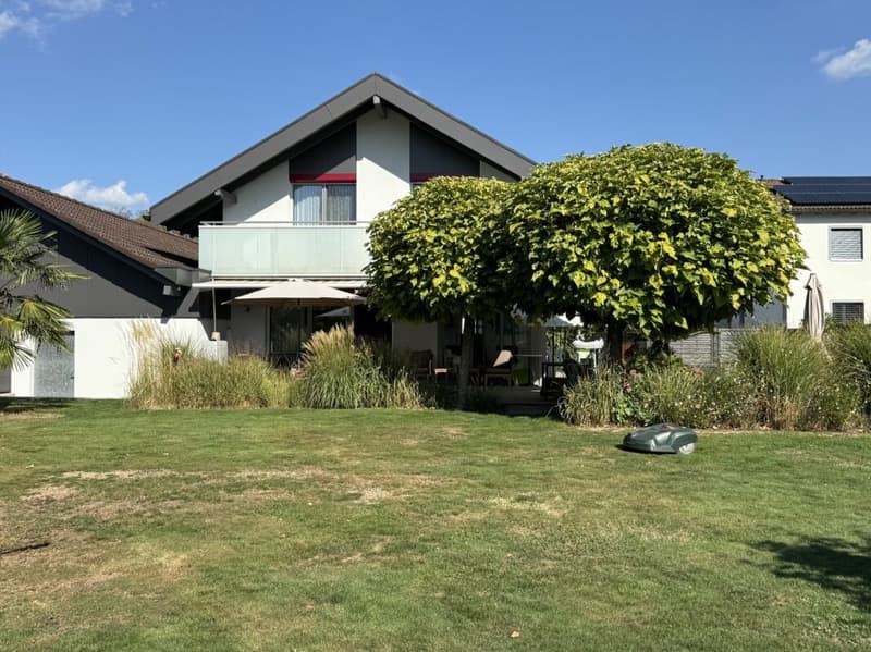 Renoviertes Einfamilienhaus mit einem Wintergarten (5)