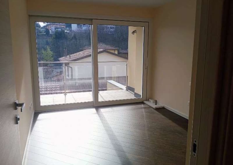 VILLA MINERGIE CON GIARDINO A ARZO (6)