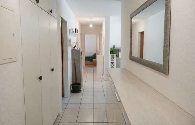 Luminoso appartamento 4,5 locali in zona residenziale tranquilla (6)