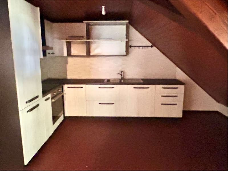 RIVA SAN VITALE: 4  MANSARDATO (5)