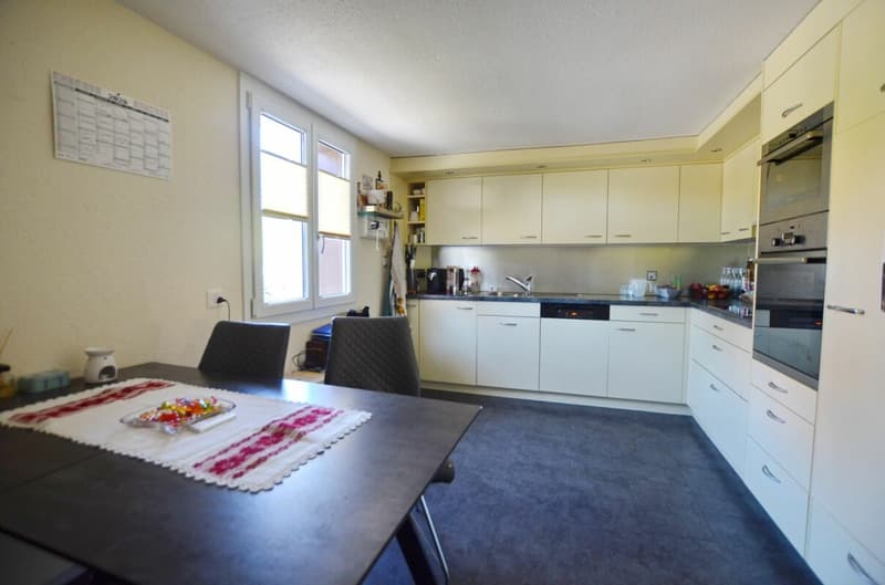 7.5 Zimmer-Einfamilienhaus mit Schwimmbad (5)