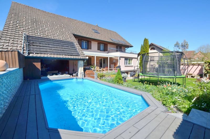 7.5 Zimmer-Einfamilienhaus mit Schwimmbad (8)