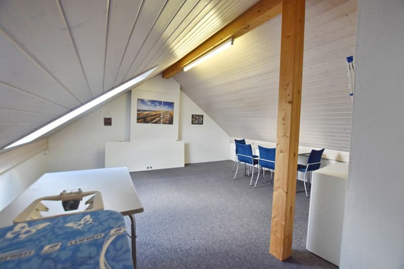 4.5 Zimmer Dachwohnung mit ausgebautem Estrich (9)