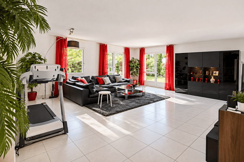 Grosszügiges Zweifamilienhaus - 7 ½ Zimmer und 5 ½ Zimmer (9)
