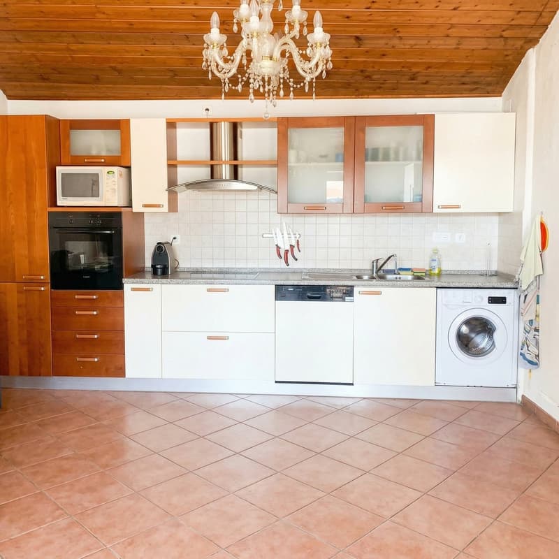 Stabile a reddito con possibilità di trasformazione in casa unifamiliare (12)
