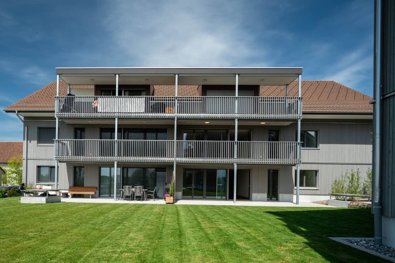 Wunderschöne 5.5 Zimmerwohnung 1. OG in Bettwil (2)
