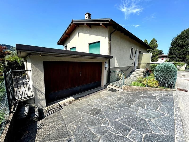 Casa bifamiliare con giardino a Morbio Inferiore (5)