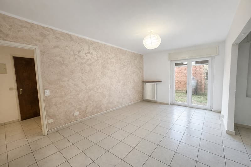 Appartamento di 4 locali in edificio storico a Vacallo con GIARDINO (anche a reddito) (3)