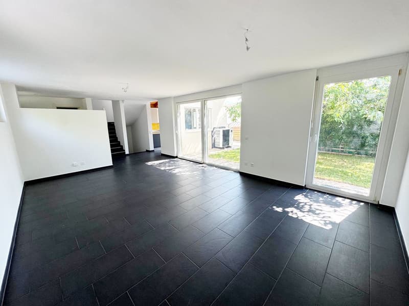 Villetta unifamiliare in vendita a Stabio – 4 locali con balcone e vista verde (4)