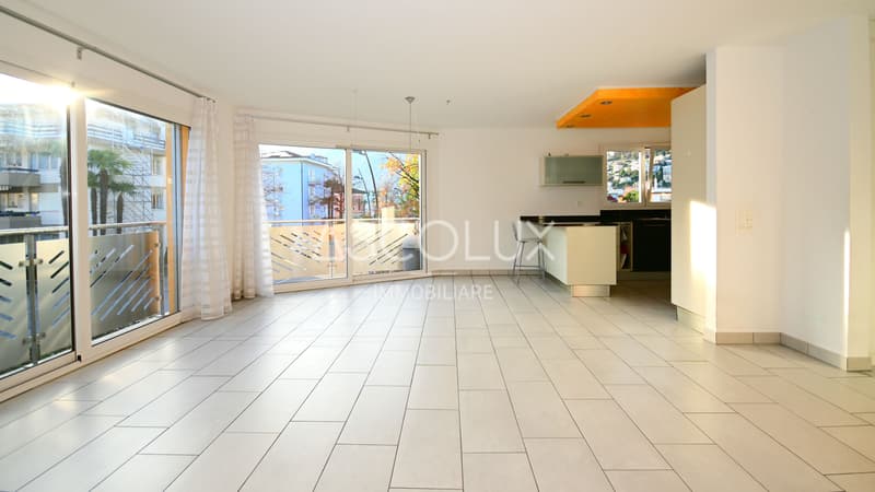 Casa bifamiliare con appartamenti di 3.5 & 4.5 locali indipendenti e grandi locali accessori-/hobby (12)