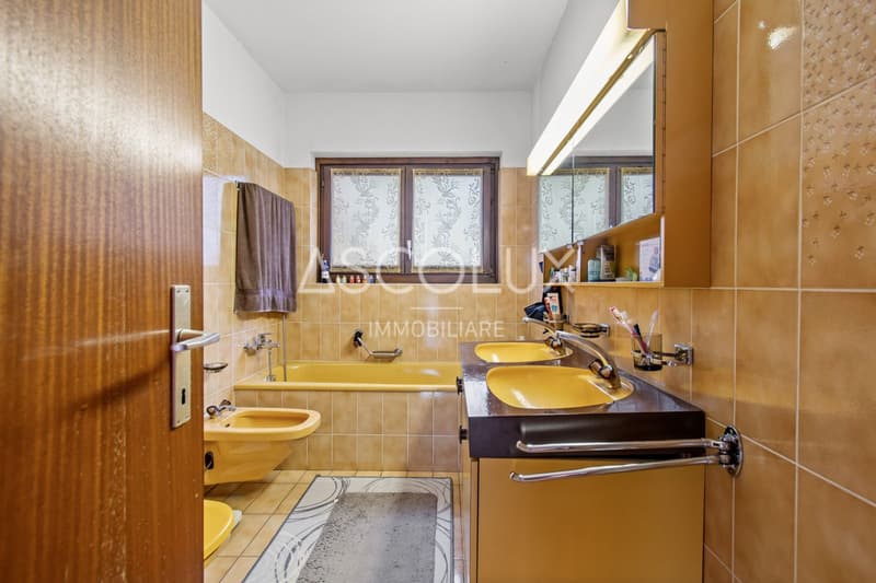 5-Zimmer-Reiheneinfamilienhaus mit privatem Garten und gemeinschaftlichem Außenpool (18)