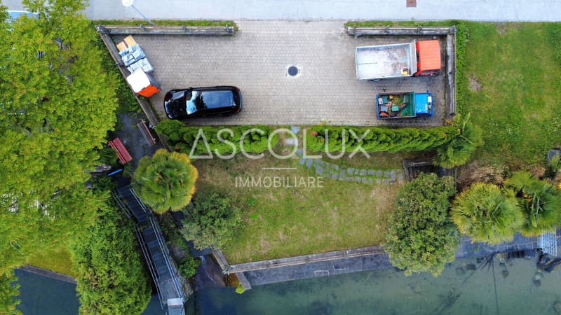 Kleines Einfamilien-Ferienhaus mit Garten und separatem Grundstück direkt am See (4)