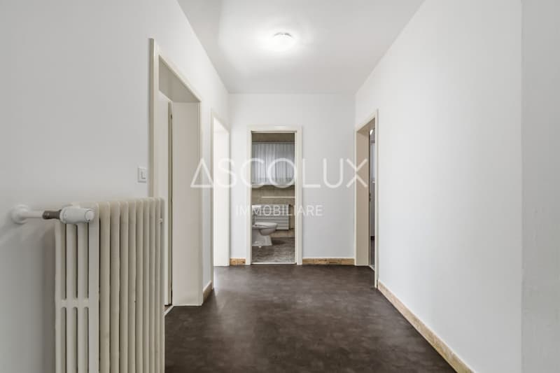 Freistehende 6-Zimmer-Villa mit Garten und Außenbereichen (25)
