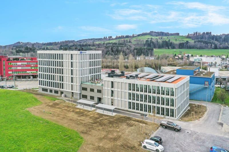 Taille compacte, grandes possibilités Bureau au Westoffice (6)
