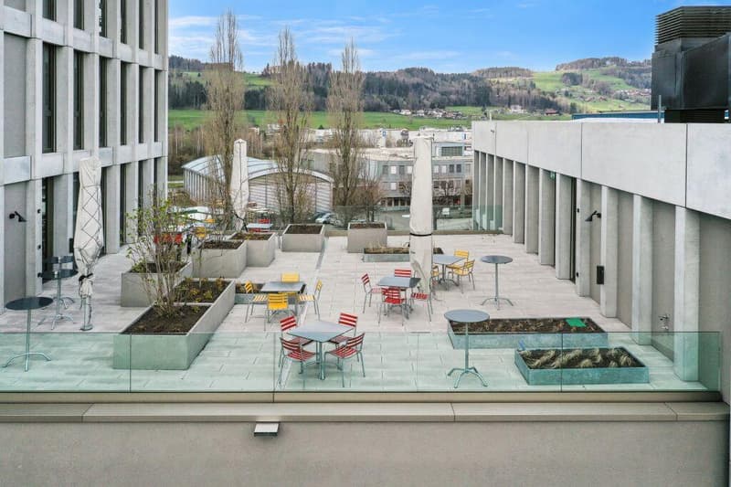 Immeuble d'affaires moderne avec caractère - espaces de différentes tailles (4)