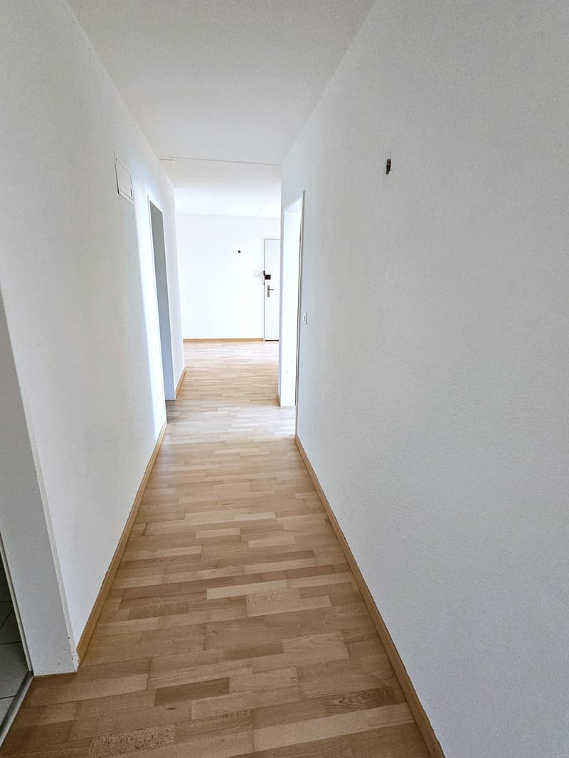 Wohngemeinschaft in 4.5-Zimmerwohnung im 8.OG mit Weitsicht in Wollerau (6)