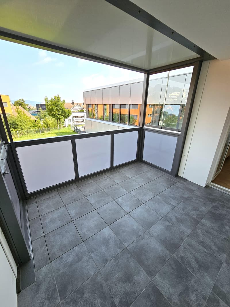 Wohngemeinschaft in 4.5-Zimmerwohnung im 8.OG mit Weitsicht in Wollerau (2)