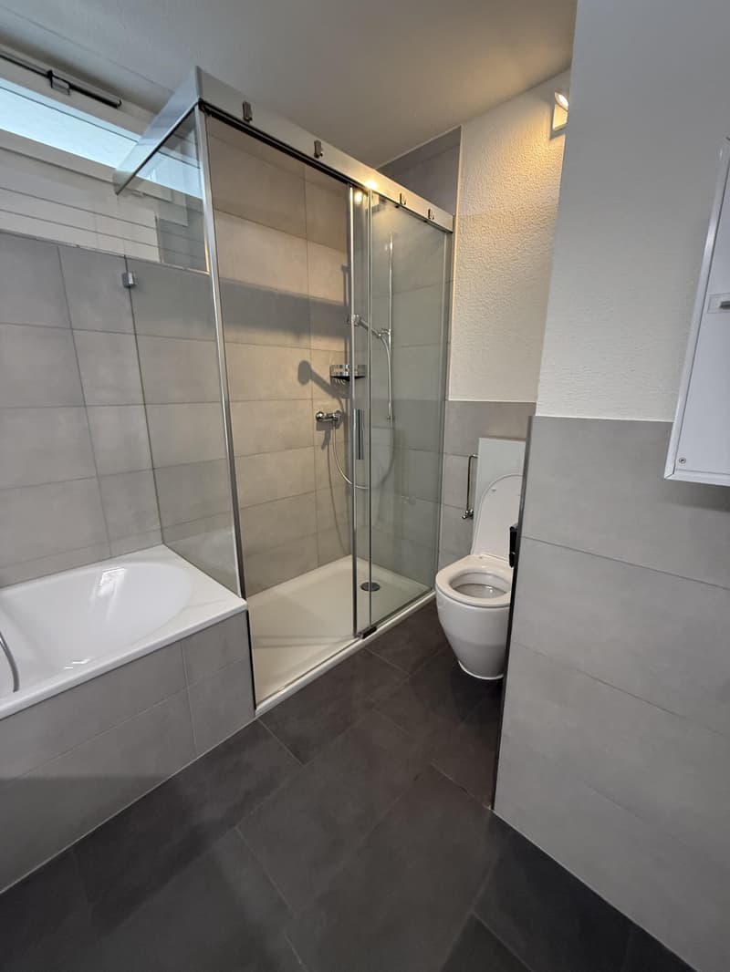 Grosszügige 5.5-Zimmer-Attika-Wohnung im Herzen von Kloten (6)