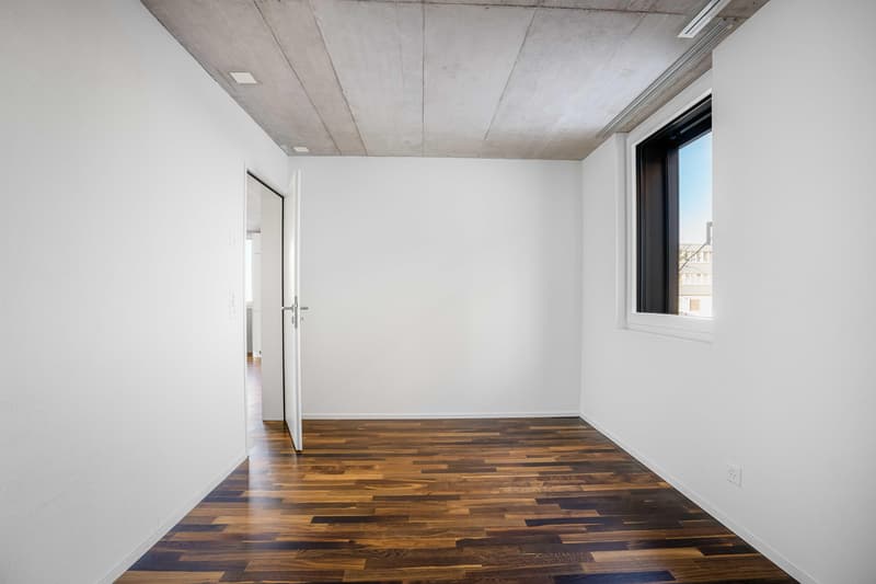 Helle 2.5-Zimmer-Wohnung mit moderner Küche und eigenem Sitzplatz (7)