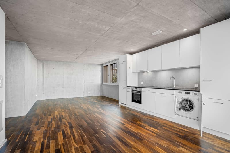 Helle 2.5-Zimmer-Wohnung mit moderner Küche und eigenem Sitzplatz (3)