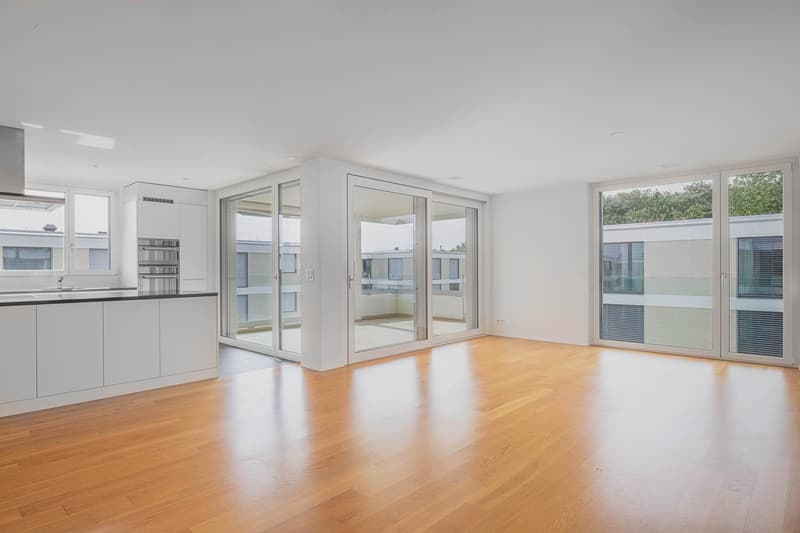 Schöne und helle 4.5 Zimmerwohnung in Kloten zu vermieten (5)