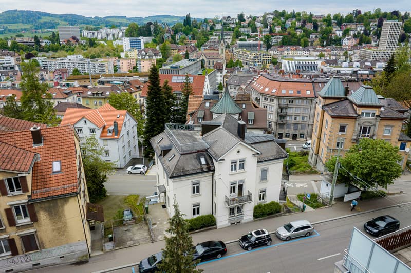 Altbauwohnung mit einem Hauch von Jugendstil (1)