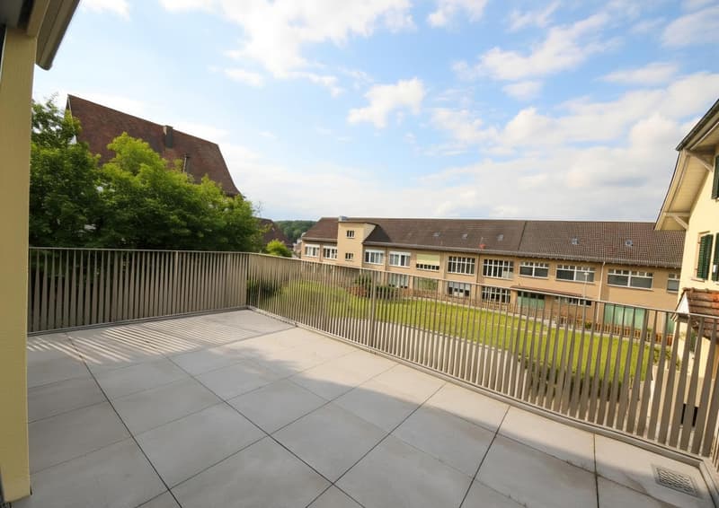 Moderne 2.5-Zimmer-Wohnung mit grossem Balkon in Thayngen! (7)