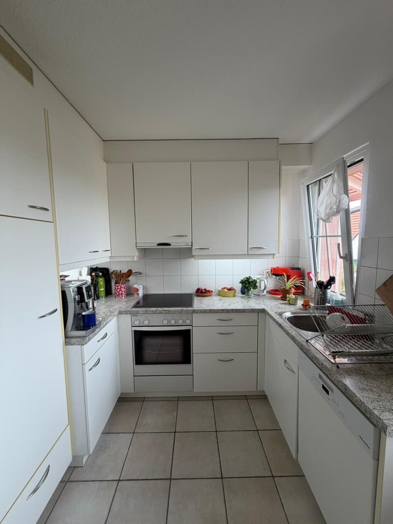 Befristete 2.5-Zimmer-Wohnung mit Balkon an attraktiver Lage in Zürich (4)