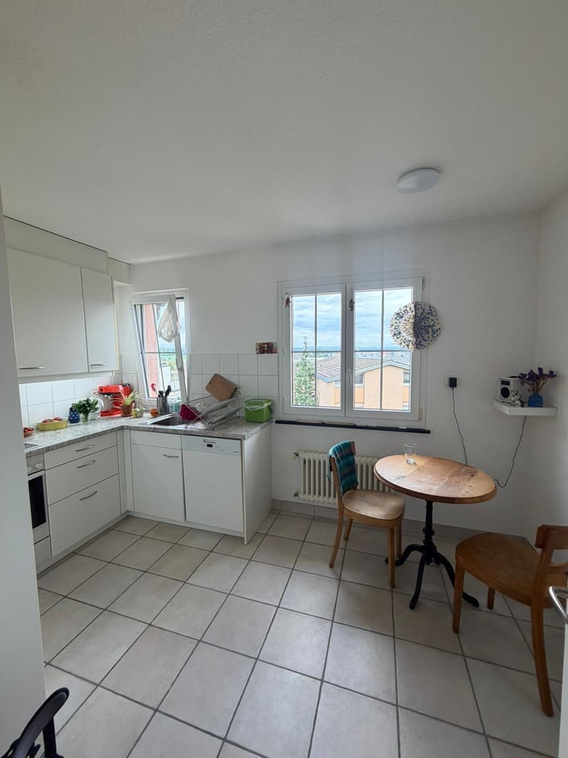 Befristete 2.5-Zimmer-Wohnung mit Balkon an attraktiver Lage in Zürich (3)