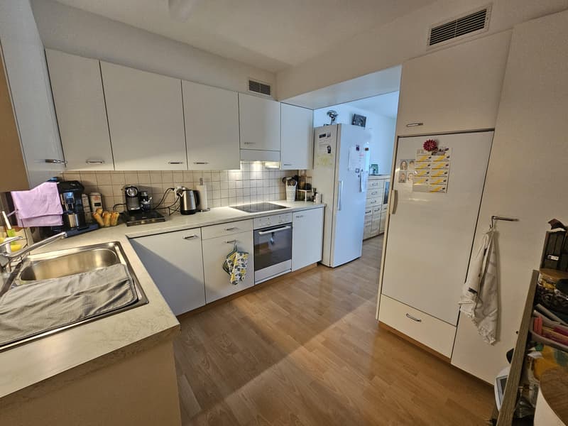 Befristet bis 30.09.2027 / 5.5 Zimmerwohnung in Tann (2)
