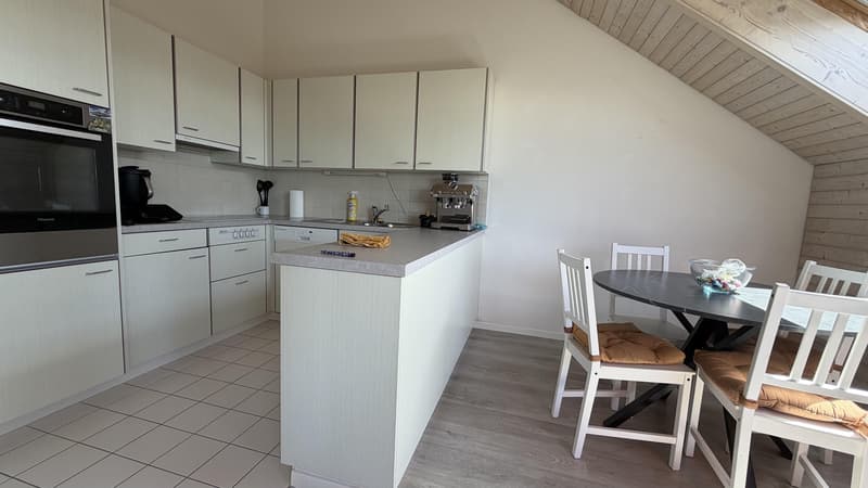 Befristet bis 30.09.2027 / 3-Zimmer-Wohnung in Tann (2)