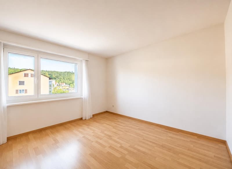 Schöne 3.5 Zimmerwohnung in Neuhausen am Rheinfall (3)