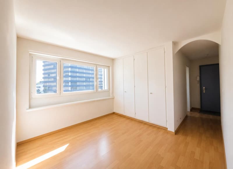 Schöne 3.5 Zimmerwohnung in Neuhausen am Rheinfall (8)
