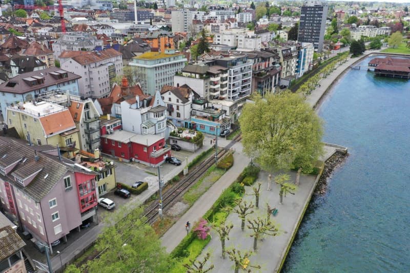 Modernes Wohnen direkt am See! (1)