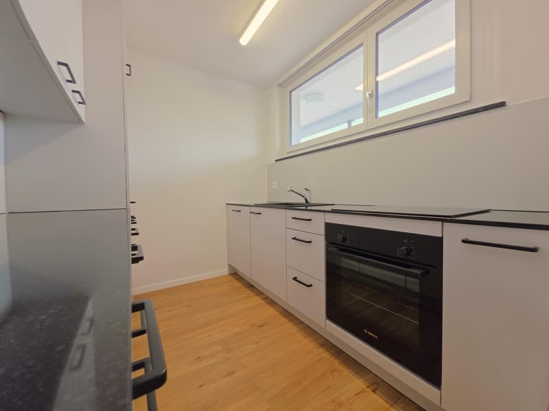 Schöne 2.5 Zimmerwohnung in Schaffhausen (3)