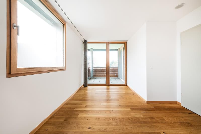 Hochwertige 4.5-Zimmerwohnung mit Terrasse in sonniger Lage (9)