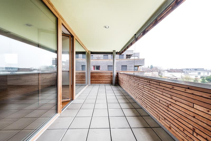 Hochwertige 4.5-Zimmerwohnung mit Terrasse in sonniger Lage (10)