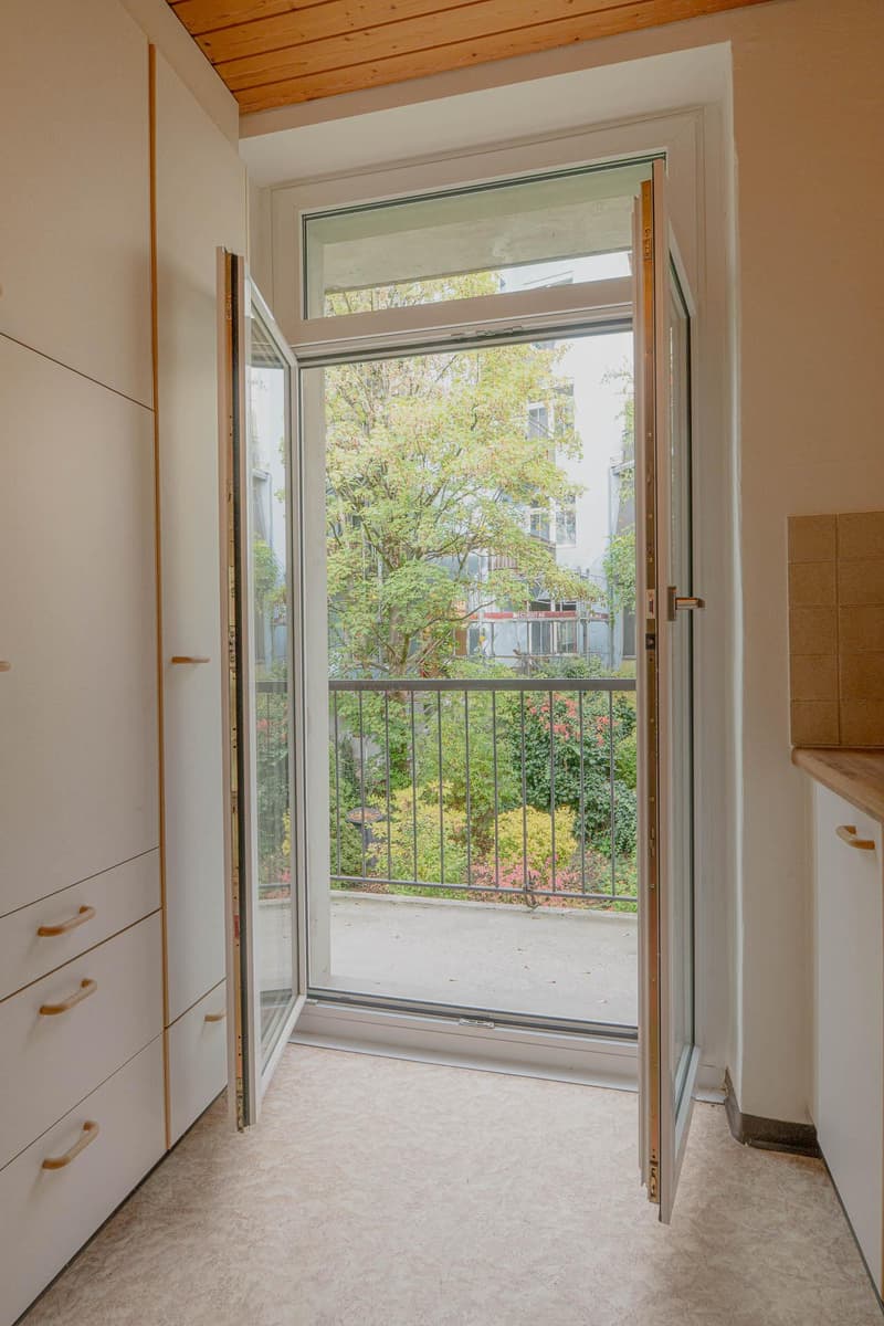 Charmante 3-Zimmer-Wohnung mit Altbauflair an zentraler Lage in Zürich (6)