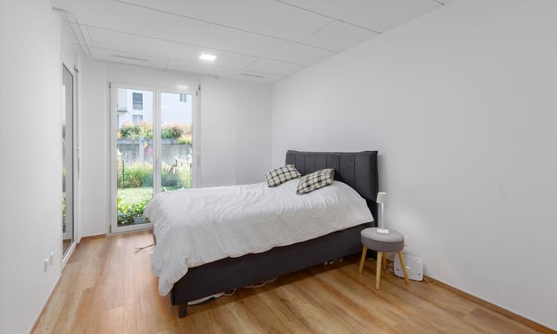 BELLISSIMO 4.5 CON AMPIO GIARDINO PRIVATO A LUGANO FIGINO (6)