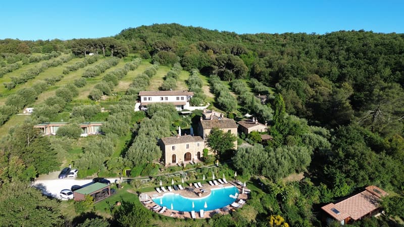 PROGETTO PER 10 ECO SUITE IN COLLINA SUL LAGO TRASIMENO (1)