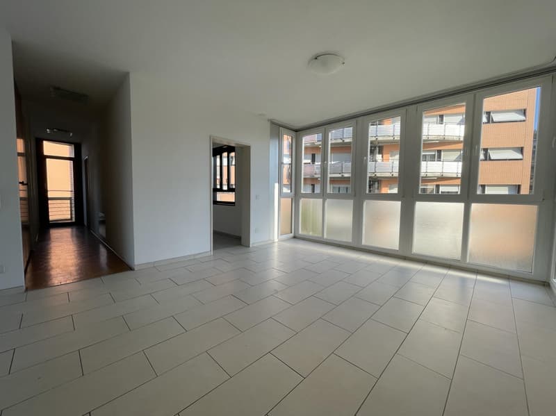 RENT TO BUY - LUMINOSO 3.5 LOCALI DI 90 MQ A BALERNA (2)